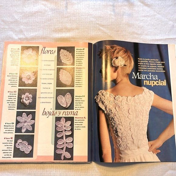VESTIDAL FASHION MAGAZINES SET OF 3 - Picture 15 of 16